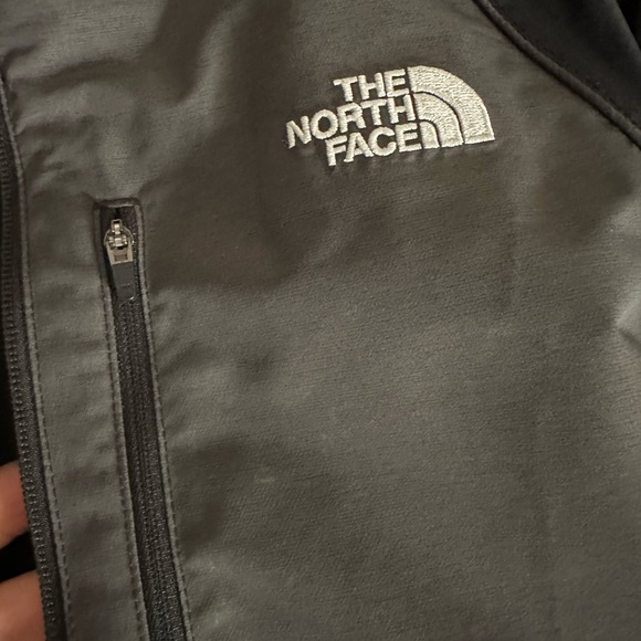 North Face Shell - Picture 2 of 4